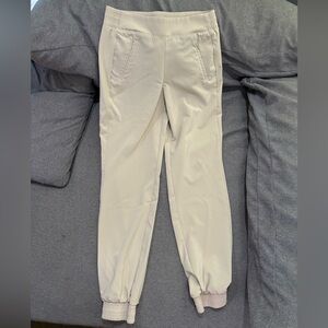 CK like New! Calvin Klein Modern Commuter Jogger XS